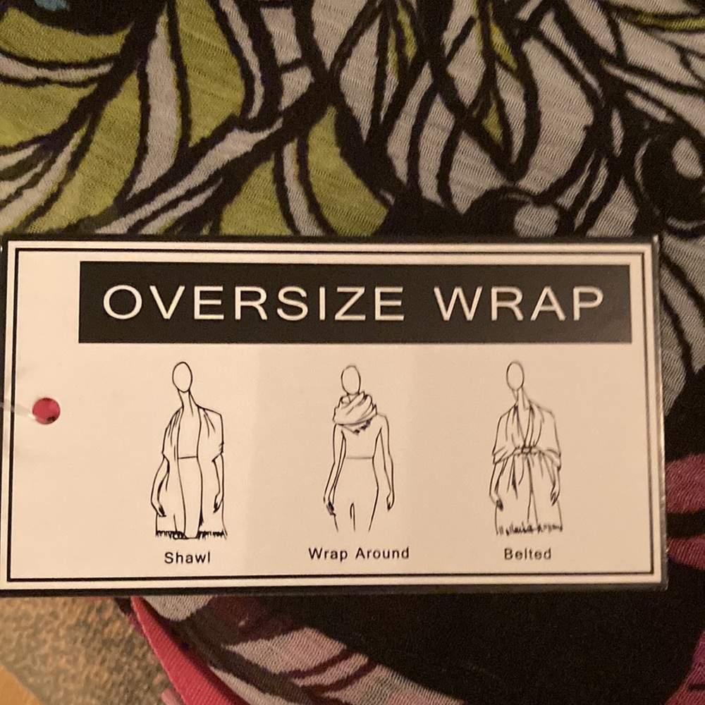 NWT Betsey Johnson Oversize Wrap/Scarf - Picture 4 of 8